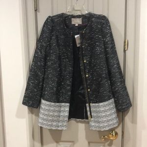 🚨Beautiful 2 toned coat🚨